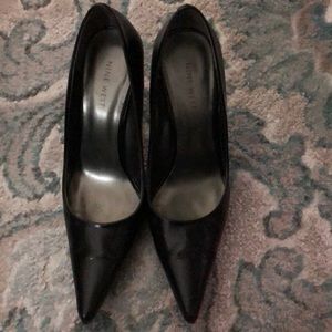 NINE WEST BLACK LEATHER HEELS SZ 7